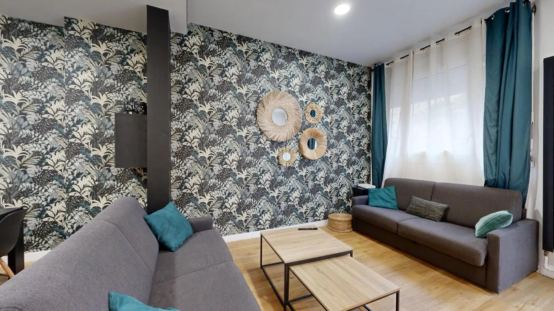 195 Suite Royal - Superb Apartment In Paris location