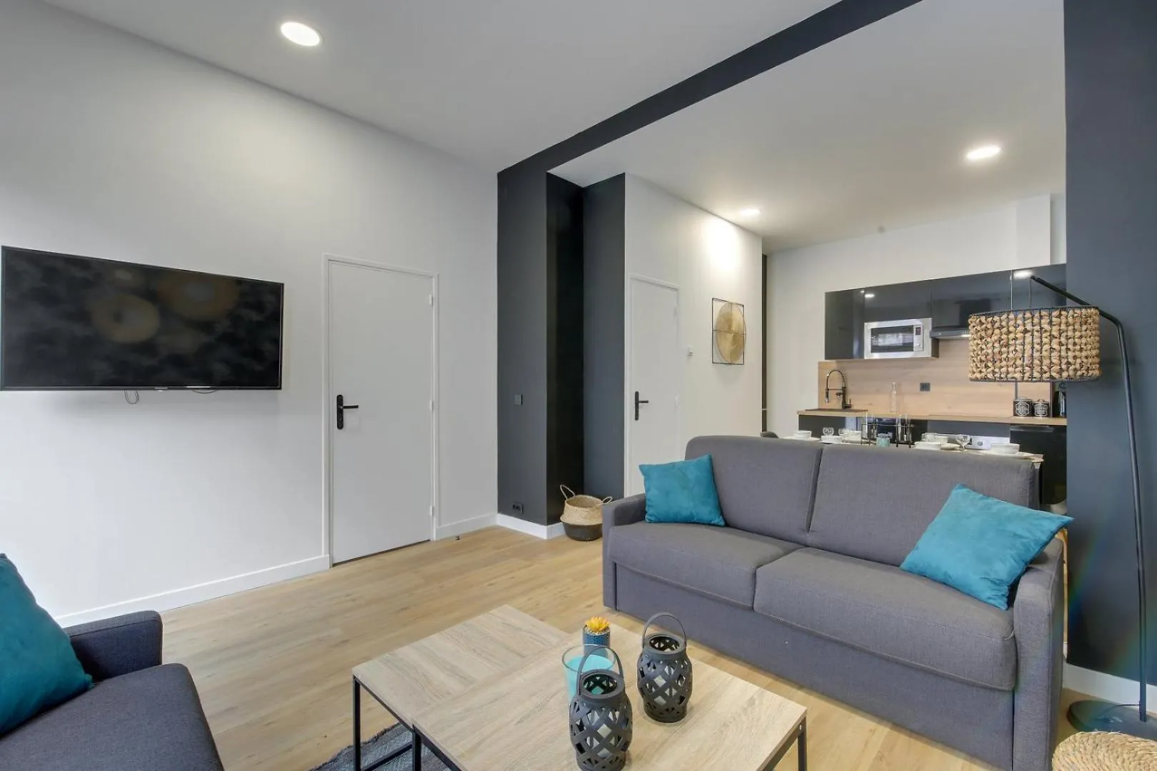 195 Suite Royal - Superb Apartment In Paris 0*,  France